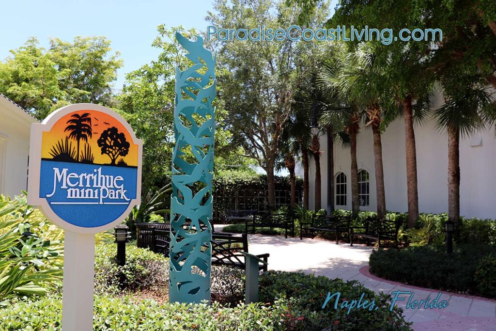 Naples FL Fifth Avenue South Shopping and Dining District